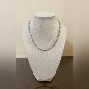 3mm transparent grey and clear glass crystal patterned necklace/choker